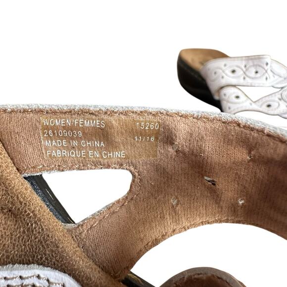 Clarks Collection Women’s White Leisa Cacti Leather Comfy Sandals Size 9.5 - Picture 10 of 12